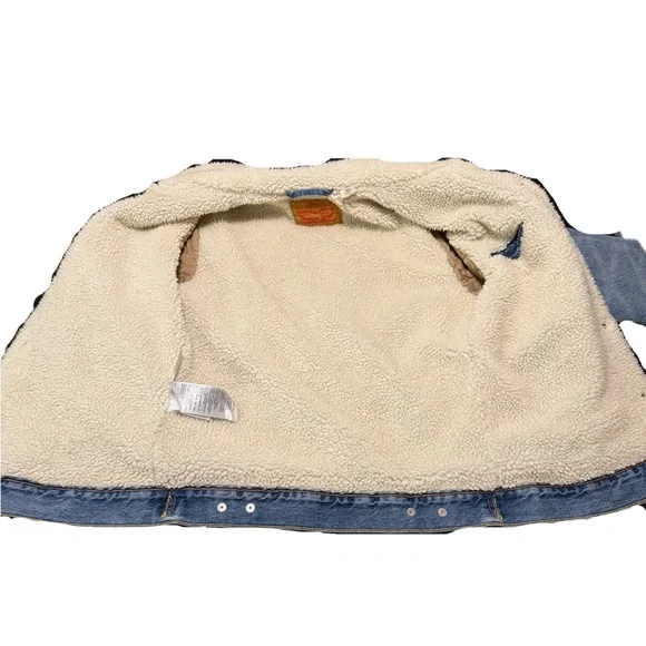 Levi’s Men’s Sherpa Trucker Jean Jacket Medium Wash Small - Picture 4 of 8